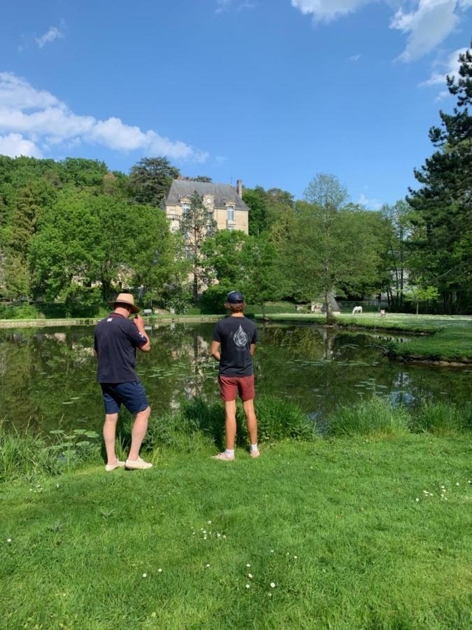 Gite Familial Chateau La Roche Racan Saint-Paterne-Racan 외부 사진