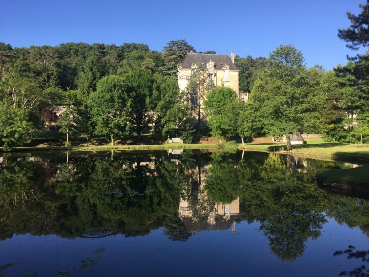 Gite Familial Chateau La Roche Racan Saint-Paterne-Racan 외부 사진
